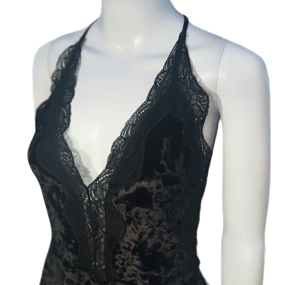Express Black Velvet Romper NWT - Picture 11 of 15